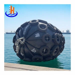 Defensa Neumática Inflable de Goma de Alta Resistencia, Ideal para Operaciones STS y Atracado de Embarcaciones Grandes - Product Image 1