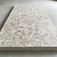 Panneau OSB (Oriented Strand Board) pour la construction de toitures et de murs, panneau structurel