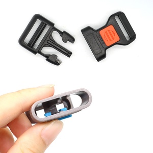 ISO 인증서 저렴한 가격 빠른 잠금 릴리스 개 칼라 하네스 용 잠금 장치가있는 플라스틱 버클 - Product Image 2