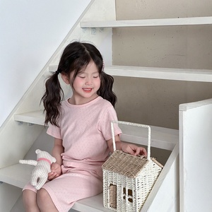 Set di Pigiami Estivi in Cotone Traspirante a Maniche Corte per Bambine e Ragazze, Abbigliamento da Casa Leggero - Product Image 4