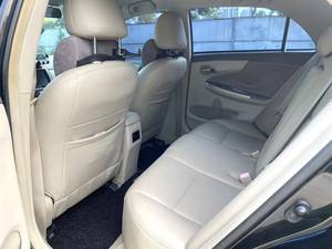 سيارة كورولا 2008، محرك 1.8 لتر 4 أسطوانات بشفط طبيعي، ناقل حركة يدوي، تعمل بالبنزين، يورو 4، قيادة يسرى، مع فتحة سقف، عداد 50-75 ألف ميل - Product Image 4