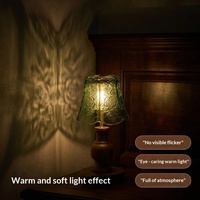 Lampe de table tactile à piles avec abat-jour en verre, lumière verte, design luxueux pour chambre à coucher, chevet et salon