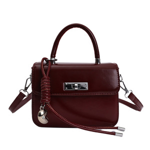 Nuevo Bolso de Mano de Lujo para Mujer, Diseño de Cadena Cruzada, Estilo Vintage, Mini Bolso de Cuero con Forro de PU - Product Image 2