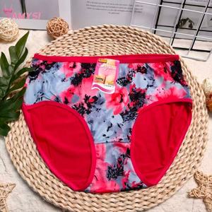 9976 #   2026 Sommer Großhandel: Hohe Taille Slips für ältere Damen – verschiedene Druckmotive, große Größen optional - Product Image 3