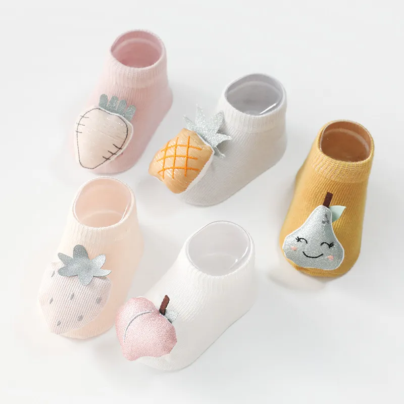 Calzini personalizzati carini alla frutta per bambini con impugnatura a punti arcobaleno calzini antiscivolo traspiranti e comodi calzini da pavimento