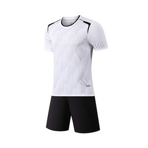 Ordine all'ingrosso in Stock maglie da calcio con loghi personalizzati dei giocatori nomi e numeri per la spedizione rapida - Product Image 1