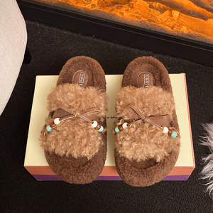 Pantofole da donna calde e morbide in pile con plateau, fiocco in pelle e decorazioni di perline, sandali aperti in punta per l'inverno e la casa - Product Image 4