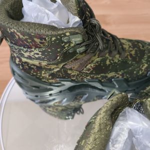 Bottes de randonnée TSB07 noires en nubuck, modèle tactique mi-montant personnalisé avec empeigne en daim - Product Image 5