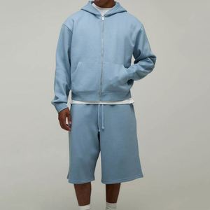 Ensemble de survêtement 2 pièces pour homme, coupe droite, avec sweat à capuche zippé court et pantalon capri 3/4 à jambe large, 100% coton brodé - Product Image 3