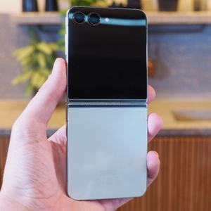 รุ่น Global สำหรับ Z Flip 5 ใหม่เอี่ยม เกรดปลดล็อค สมาร์ทโฟน 5G แรม 8GB หน้าจอ 6.7 นิ้ว ไม่มีรอยขีดข่วน-US/<span class=keywords><strong>KR</strong></span> รองรับ 1 ซิม + eSIM 3 เดือน - Product Image 3