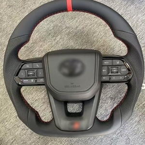 Volante Deportivo GR Estilo LC300 con Botones Negros para Toyota Land Cruiser LC200 LC76 LC79 LC70 Prado 2003-2021 - Product Image 2