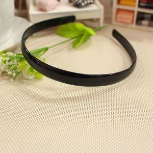 <b>Black</b> Wavy <b>Headband</b> Polished Surface Plastic Resin Unisex Daily Wear - Product Image 2