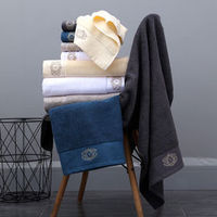 Ensemble de serviettes personnalisées en gros avec logo, 100% coton, ensemble de serviettes pour le visage, les mains et le bain dans un coffret cadeau