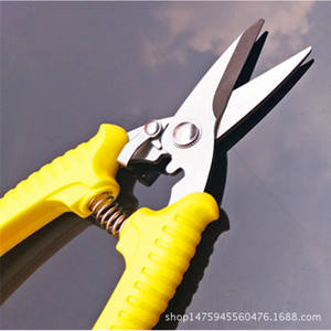 กรรไกรตัดแต่งกิ่งไม้พุ่มวิสทีเรีย ใบมีดสแตนเลส 50 มม. ด้ามจับสีเหลือง โครงสร้างแบบผีเสื้อ สำหรับตัดแต่งสวน - Product Image 1