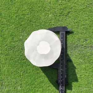 ชามยิปซัมรูปดอกบัวสีขาว <span class=keywords><strong>ราคา</strong></span>ขายส่ง งานฝีมือแกะสลักแบบพื้นบ้าน ชามเซเลไนต์รูปดอกบัว - Product Image 5