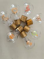 Bombilla LED de Filamento Edison ST64 Vintage, Base de Rosca E26 E27, Diseño de Filamento Personalizado, Bombilla Decorativa, Compatible con Patrones Navideños