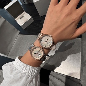 Reloj de Lujo de Alta Calidad con Movimiento de Cuarzo Preciso, Correa de Acero Inoxidable, Espejo de Zafiro con Esfera Pequeña para Segundos, Longines - Product Image 6