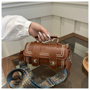 Nouvel arrivage de sac à main élégant rétro à la mode pour femmes sac à bandoulière à fermoir et fermoir pour dames et femmes - Product Image 3