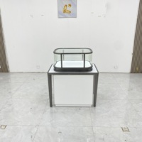 Vitrine rotative moderne en verre pour bijoux avec éclairage LED, cadre métallique, présentoir de luxe pour montres, idéal pour les centres commerciaux haut de gamme