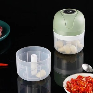 Hot Sale Portable Food Grade Electric <b>Mini</b> Garlic Grinder with USB Charging - Product Image 6