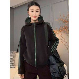 Women Hooded Fleece Jacket Burgundy Zipper Long Sleeve Casual Sweatshirt Loose Fit <b>Plus</b> <b>Size</b> Top Breathable Polyester - Product Image 3