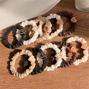 Elastici per capelli a forma di cuore in seta color caffè, stile coreano, dolce accessorio per capelli, lunghezza normale - Product Image 5