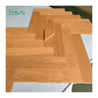 Parquet en chevrons Bowin, chêne de qualité AB, stratifié multicouche, 14/3 mm, surface lisse brossée légèrement, huilé UV