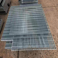 Grille de circulation industrielle robuste en acier au carbone galvanisé, antidérapante, pour décoration d'appartement, galvanisation à chaud