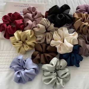 Vente en gros de chouchous pour cheveux en tissu élastique, haute qualité, nouvelle mode, grand modèle 5 cm de circonférence, couleur unie, emballage en carton pour enfants - Product Image 3