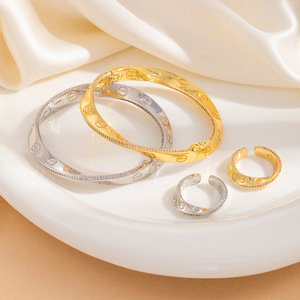 Conjunto de Anillo y Brazalete Chapado en Oro de Moda Europea y Americana, Joyería de Fiesta para Mujer, Diseño Geométrico, Material de Cobre, Talla 4.27 17 - Product Image 4