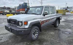 VENTAS CALIENTES de Toyota <span class=keywords><strong>Land</strong></span> <span class=keywords><strong>Cruiser</strong></span> 79 GDJ V8 79 USADO, Doble Cabina, 2.8L Turbo Diésel Automático - Product Image 4