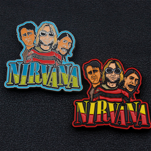 Fabricante al por mayor personalizado suave duro esmalte vinilo registro logotipo pines insignias broches - Product Image 3