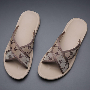 High Quality Women's Beach Slippers Customization Logo Light <b>Weight</b> Men's slippers Fashionable outdoor Slides Slippers men - Product Image 6