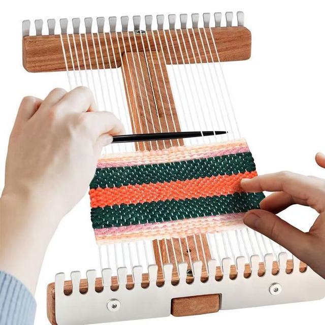 MIni Solid Wood Loom Frame for Weaving Yarn, Art Projects, Ideal for Beginners & Advanced.