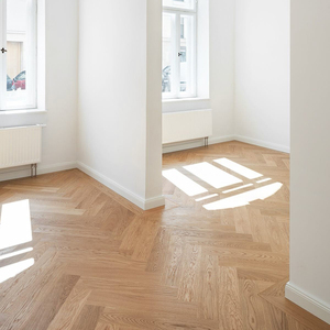 Plancher en bois d'ingénierie à chevrons REACH, peint à la main, en chêne européen de qualité AB, antidérapant, 14 mm, pour hôtels de luxe - Product Image 2