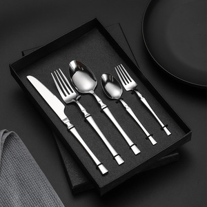 Juego de Cubiertos A11 410 Slim Waist, Juego de Cuchillo, Tenedor y Cuchara de Acero Inoxidable Iridiscente, Vajilla Ligera Apta para Lavavajillas - Product Image 2