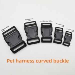 Boucle de harnais pour chien en POM haute résistance, personnalisable OEM, avec verrou de sécurité à dégagement rapide, plusieurs tailles, vente en gros - Product Image 3