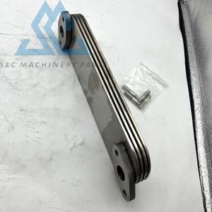 Radiatore dell'Olio 4P 34339-02102 per Motori Mitsubishi S4K S6K Escavatore <span class=keywords><strong>Caterpillar</strong></span> CAT <span class=keywords><strong>E120B</strong></span> - Product Image 5