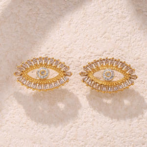 Ensemble de bijoux haut de gamme avec <span class=keywords><strong>bracelet</strong></span>, collier et boucles <span class=keywords><strong>d</strong></span>'oreilles en zircon cubique, design créatif, acier inoxydable plaqué or - Product Image 2