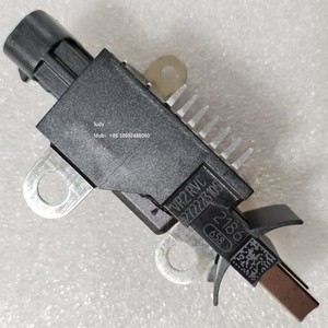 Regulador de Voltaje Original para <span class=keywords><strong>Opel</strong></span> <span class=keywords><strong>Astra</strong></span> K B16 12V, Piezas de <span class=keywords><strong>Alternador</strong></span> para Automóvil, Regulador de Voltaje 0272223105 0272223102 0126312002 para BOSCH - Product Image 4