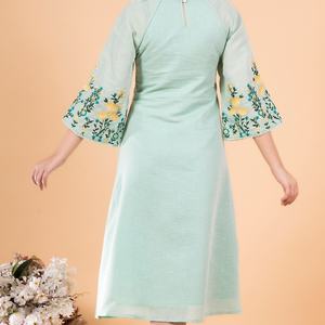 Vestido de Lino y Algodón Bordado Personalizado, Elegante, Cuello Redondo, Casual, Corte en A, Mangas Abullonadas, Midi, Vestido de Verano para Mujer - Product Image 6