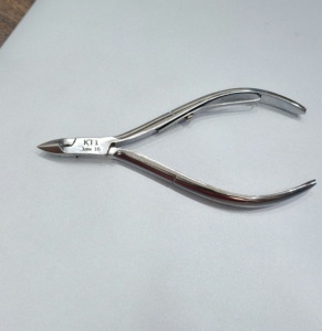 Pince coupante en acier au carbone |   Pince coupante industrielle avec lame affûtée et trempée, outil robuste et durable - Product Image 2