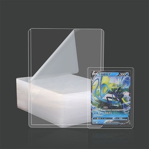 Protezione per <span class=keywords><strong>Carte</strong></span> in PVC Trasparente di Alta Qualità per <span class=keywords><strong>Carte</strong></span> Collezionabili Pokémon, Yu-Gi-Oh, One Piece - Product Image 1