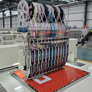 Blingbling Garmentsの新しいコンピューター化されたHotfixスパンコールシーケンススパングルパンチングマシン刺繍中小企業向け - Product Image 2