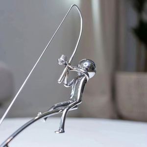 Statue de Pêcheur Dynamique - Œuvre d'Art Équilibrée pour la Harmonie de Votre Maison, Sculpture Décorative pour Pêcheurs - Product Image 5