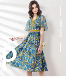 WI-B06 Newest Small Flowers Vintage Design Super Soft And Breathable Crepe De Chine Fabric Border Printing For Long Dress