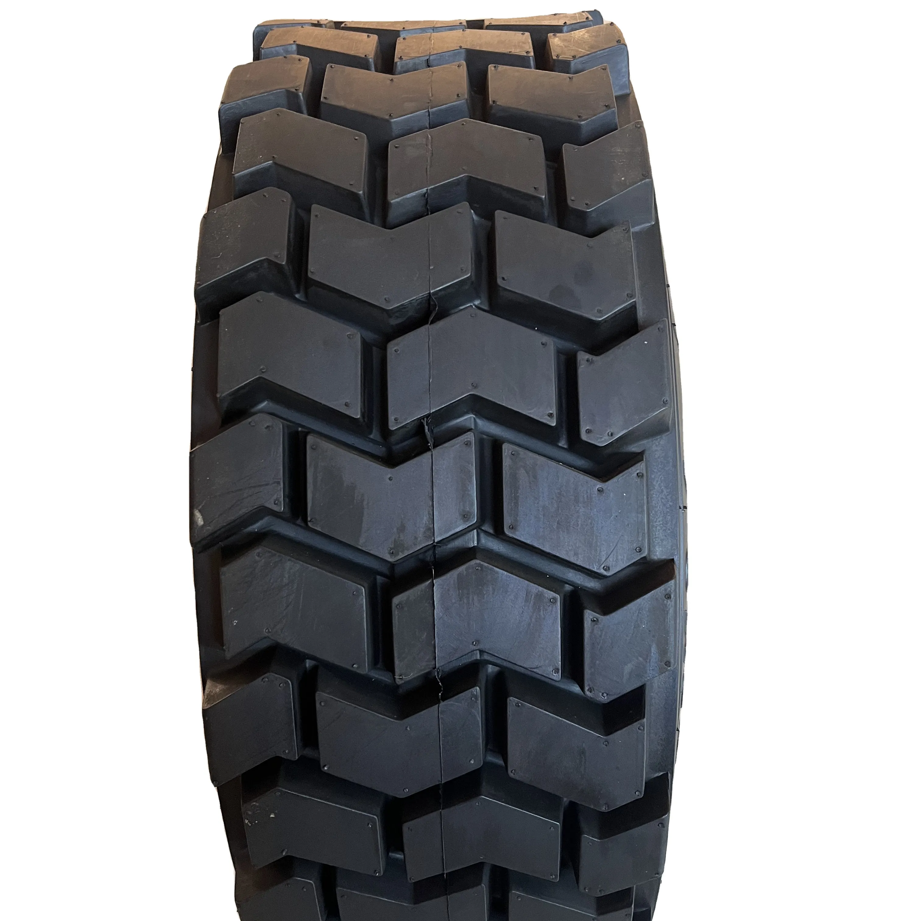 Low MOQ Bias Tyre Skidder tire SKS 12 16.5 llantas 10 16.5 tyres