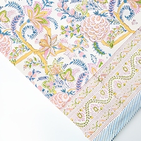 Nappe rectangulaire élégante à imprimé floral Bloc de couverture de printemps Nappe de table imprimée Cadeau de Noël-Chemins de table