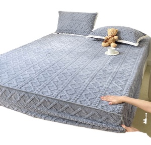 3-Mảnh Mùa Đông Dày San Hô Nệm Bảo Vệ Nhung Giường Hat Trải Giường Bảo Vệ Tấm Bìa Độn Bộ Đồ Giường Đặt Cho Khách Sạn - Product Image 1