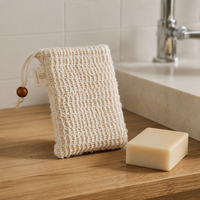 Sac à savon en sisal naturel avec cordon en perles de bois, support de savon réutilisable fait main pour la salle de bain, couleur et style personnalisés, faible MOQ